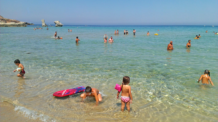 kids-sicily-beach