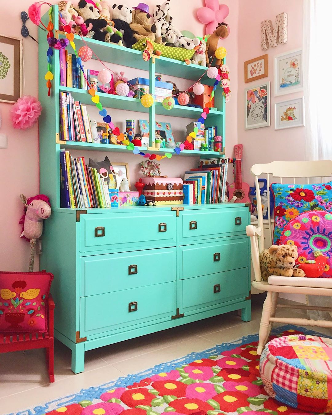 10 Easy Hacks to Organise the Chaos in Kid's Room